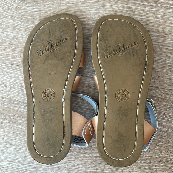 ORIGINAL SALT WATER Sandals By Hoy in Rose Gold Girls Size 12 - Picture 5 of 6